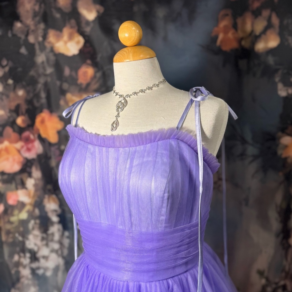 NWOT Lavender Tiered Tulle Prom Dress - Picture 3 of 9